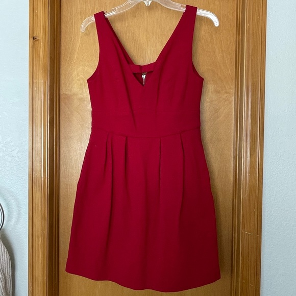Fun red dress with keyhole - perfect for holiday parties! - Picture 3 of 10
